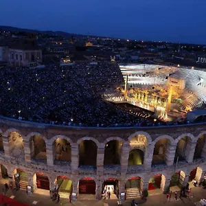 & Affittacamere Verona